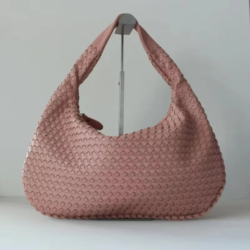 Hobo-Tasche aus geflochtenem Leder – Hildes zeitlose Handarbeit