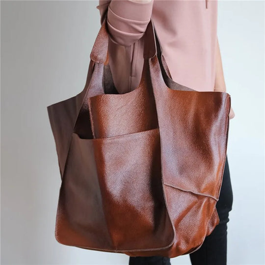 Lauras zeitloser Charme | Vintage-Ledertasche